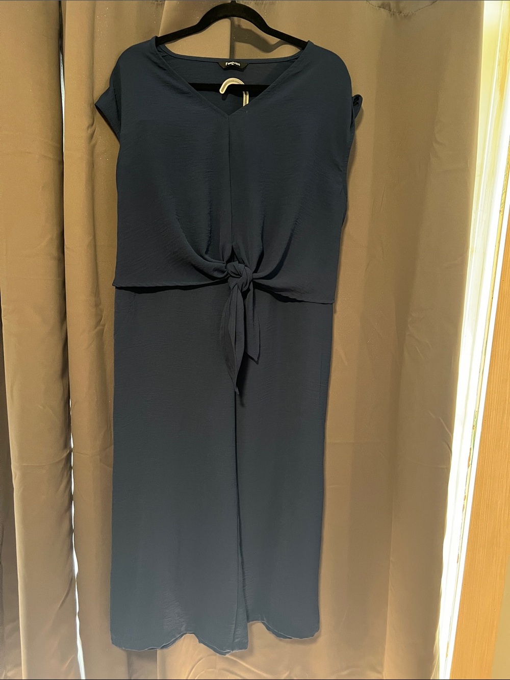 Fashion Navy Blue Wide-Leg Pants and matching top with Front Tie